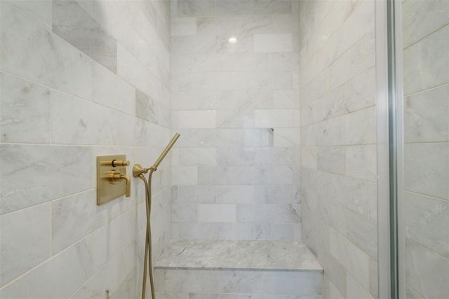 70 Rainey ST 1807, Austin, TX 78701