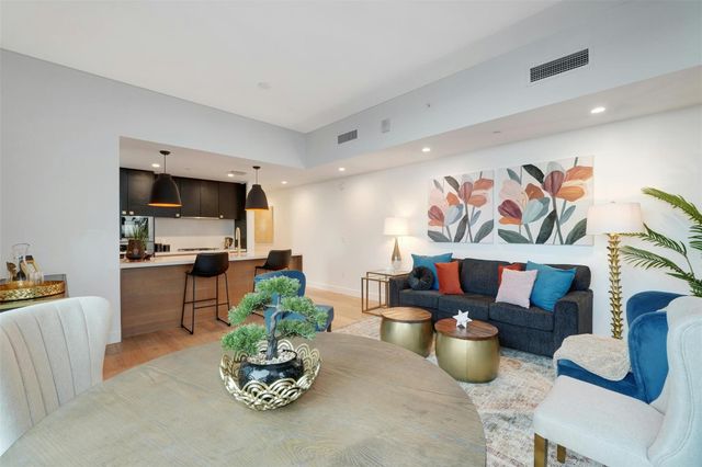 70 Rainey ST 1807, Austin, TX 78701
