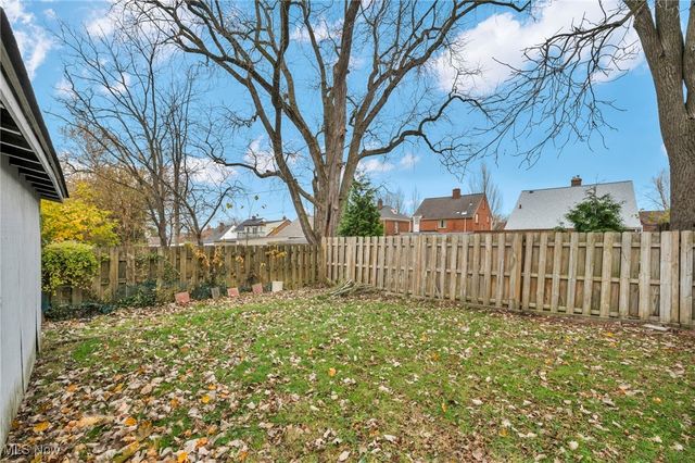 4743 Broadale Road, Cleveland, OH 44109