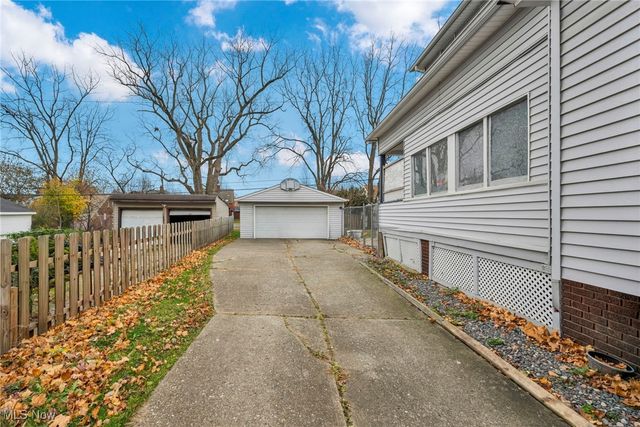 4743 Broadale Road, Cleveland, OH 44109