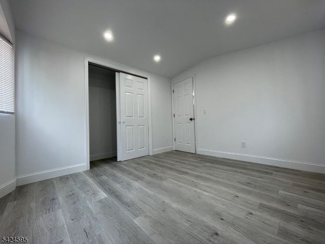 10 3rd St, Wayne Twp., NJ 07470
