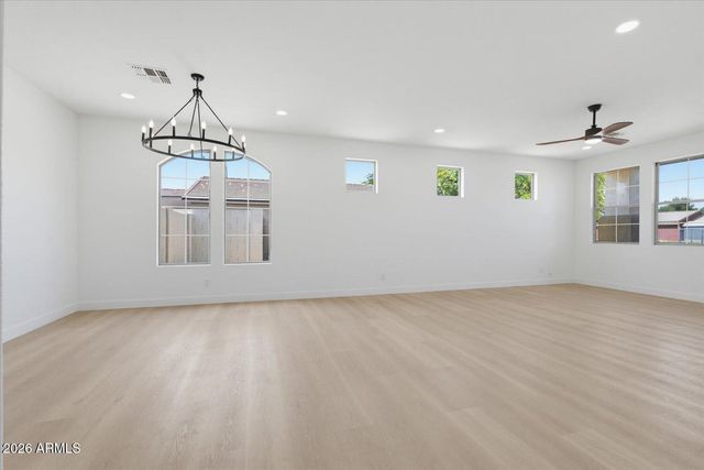 6607 S 17TH Avenue, Phoenix, AZ 85041