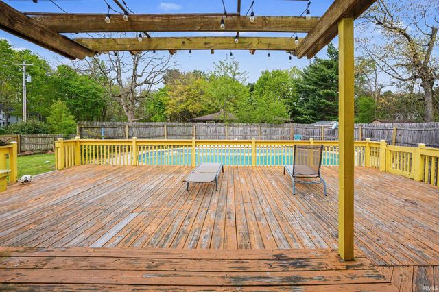 50985 Sturdy Oak Lane, Granger, IN 46530
