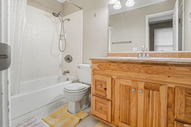 50985 Sturdy Oak Lane, Granger, IN 46530