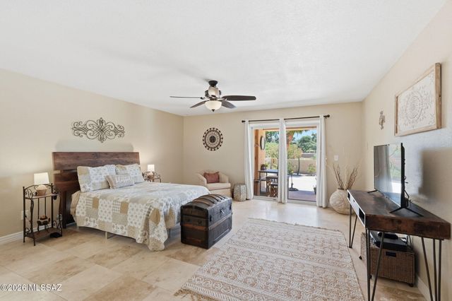 8030 N Casas Cameo, Tucson, AZ 85742