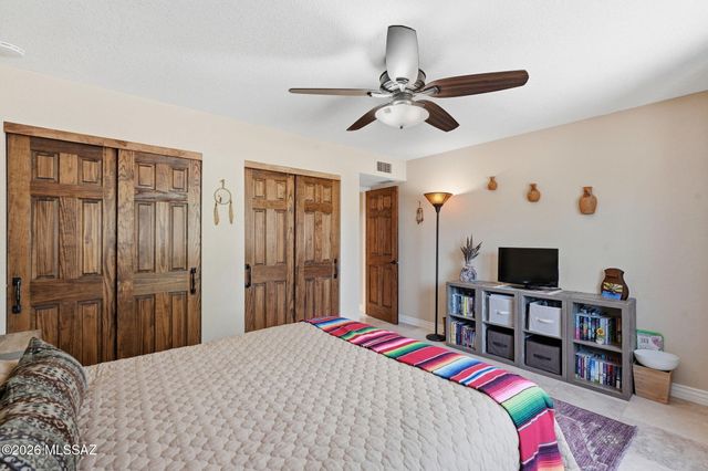 8030 N Casas Cameo, Tucson, AZ 85742
