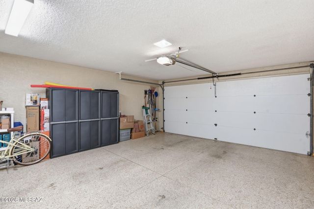8030 N Casas Cameo, Tucson, AZ 85742