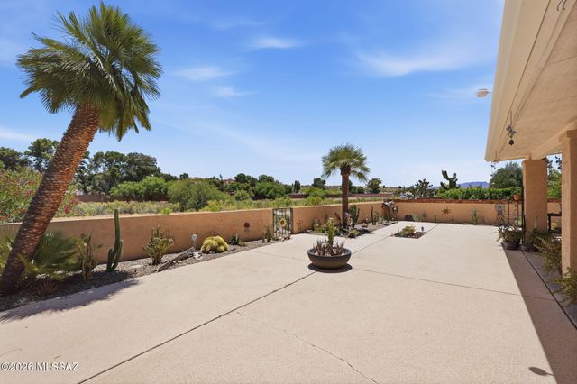 8030 N Casas Cameo, Tucson, AZ 85742