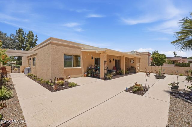 8030 N Casas Cameo, Tucson, AZ 85742