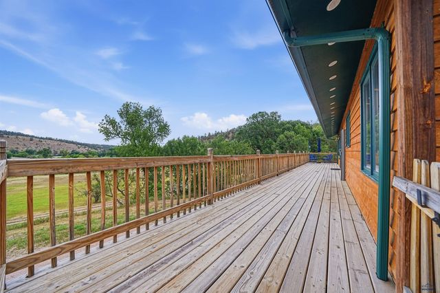24705 PARADISE RD, Hermosa, SD 57744