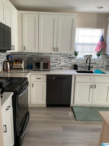 1132 WINDSOR PARKWAY, Moody, AL 35004