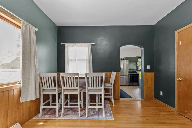 1223 GROVE STREET, Oshkosh, WI 54901