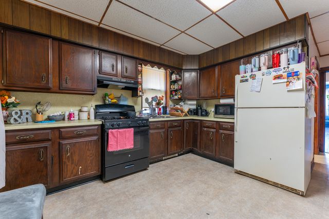 921 N Drake Avenue, Chicago, IL 60651