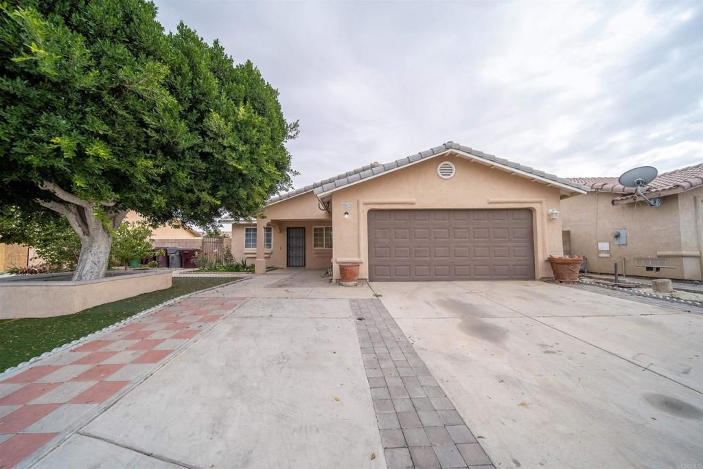 Image 2 of property listing at 50432 Mary Ct, Coachella, CA 92236