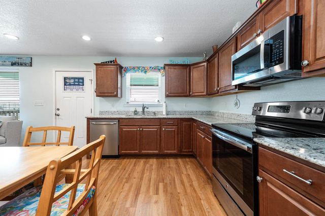 3511 County Road 202, Sargent, TX 77414