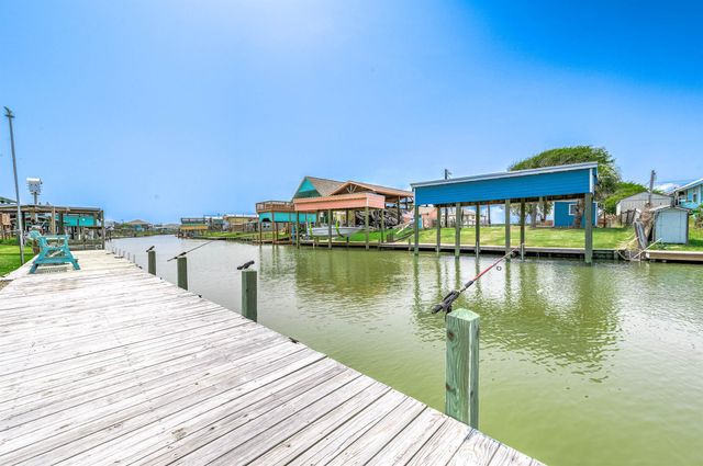3511 County Road 202, Sargent, TX 77414