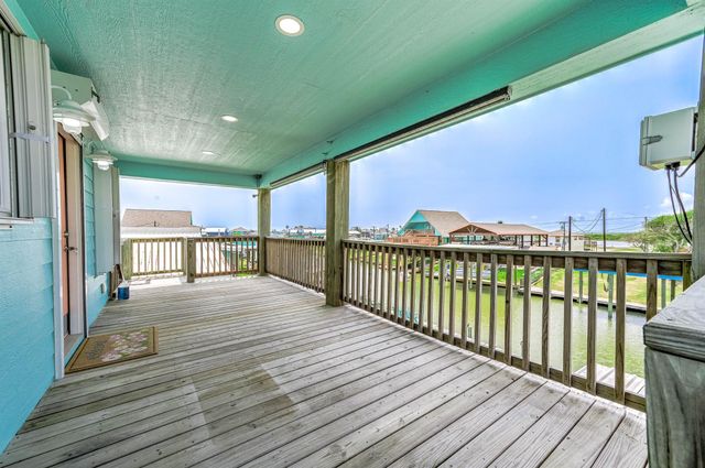 3511 County Road 202, Sargent, TX 77414