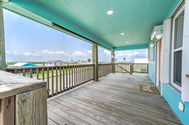 3511 County Road 202, Sargent, TX 77414