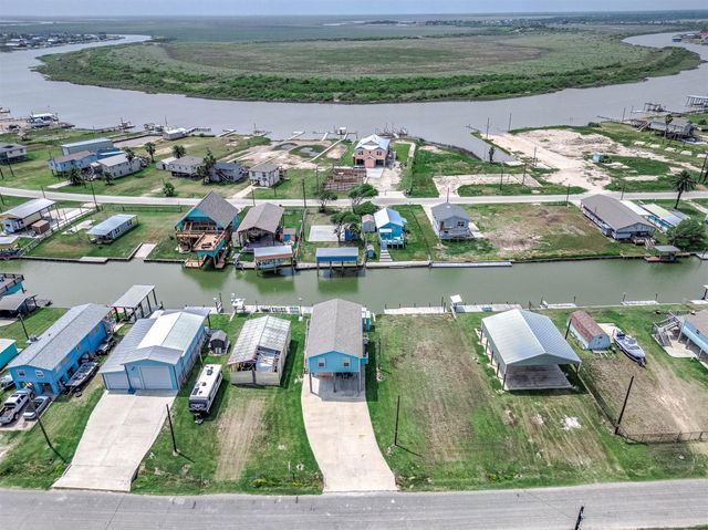 3511 County Road 202, Sargent, TX 77414