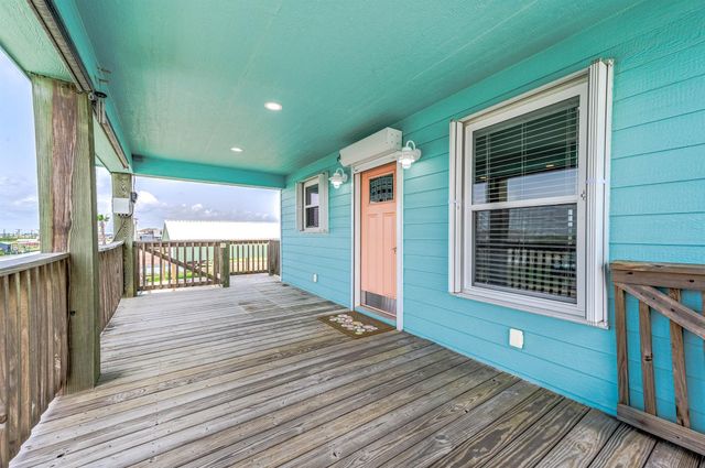 3511 County Road 202, Sargent, TX 77414