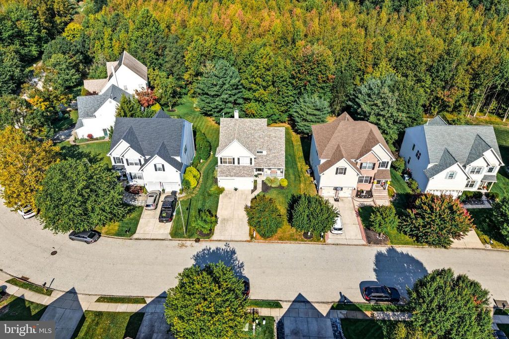 21 HILLSIDE LN, Mount Laurel, NJ 08054