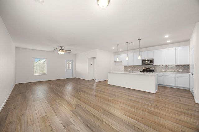 30419 Crystal Stream Lane Lane, Magnolia, TX 77355