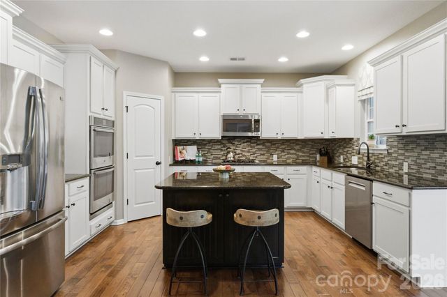 2604 Mchanna Point, Tega Cay, SC 29708