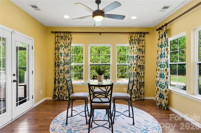 2604 Mchanna Point, Tega Cay, SC 29708