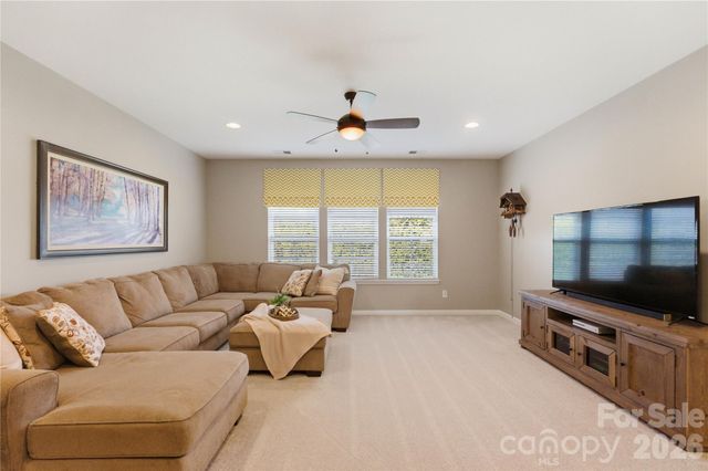 2604 Mchanna Point, Tega Cay, SC 29708