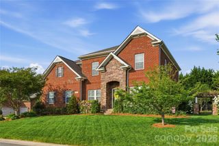 2604 Mchanna Point, Tega Cay, SC 29708