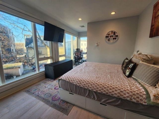 533 Cambridge St 105, Boston, MA 02134