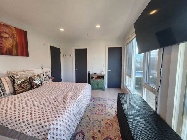 533 Cambridge St 105, Boston, MA 02134