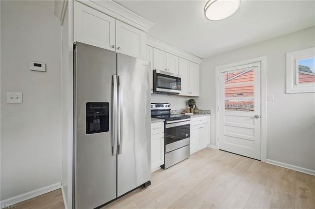 7017 Doummar DR, Norfolk, VA 23518