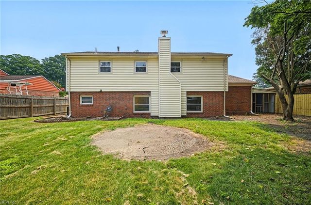 7017 Doummar DR, Norfolk, VA 23518