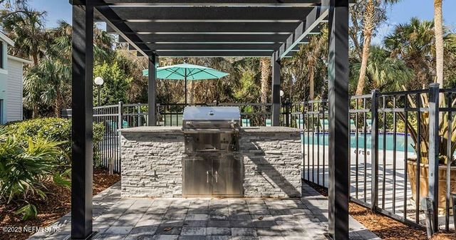 2768 STATE ROAD A1A Highway 1-701, Jacksonville, FL 32233