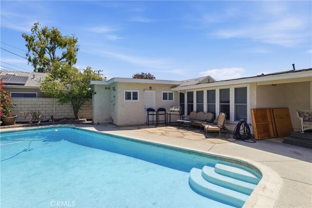 6727 E Pageantry St, Long Beach, CA 90808