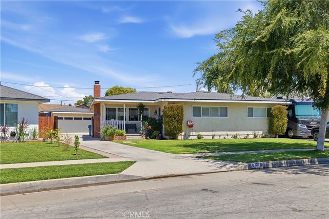6727 E Pageantry St, Long Beach, CA 90808