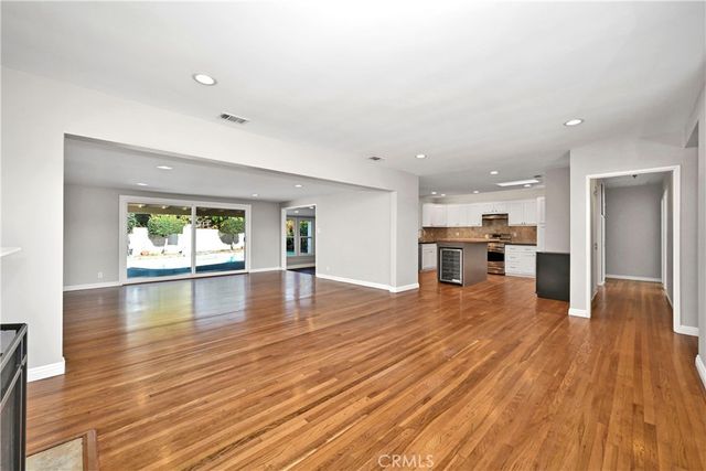 6727 E Pageantry St, Long Beach, CA 90808