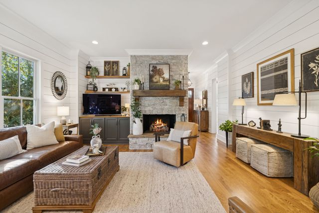 1023 Benelli Park Ct, Franklin, TN 37064