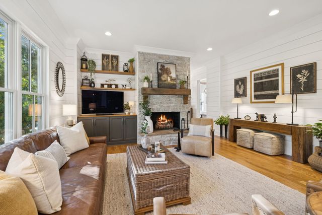 1023 Benelli Park Ct, Franklin, TN 37064