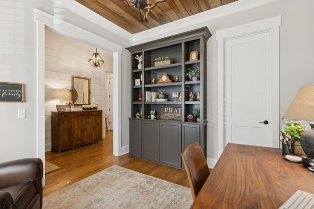 1023 Benelli Park Ct, Franklin, TN 37064