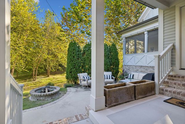 1023 Benelli Park Ct, Franklin, TN 37064