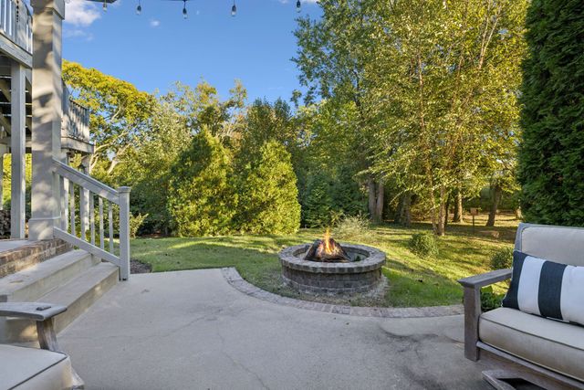 1023 Benelli Park Ct, Franklin, TN 37064