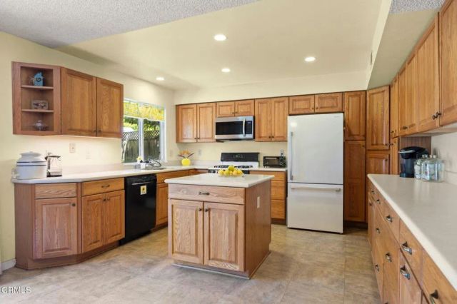 273 Brentwood Avenue, Ventura, CA 93003
