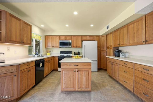 273 Brentwood Avenue, Ventura, CA 93003
