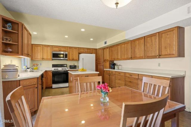 273 Brentwood Avenue, Ventura, CA 93003
