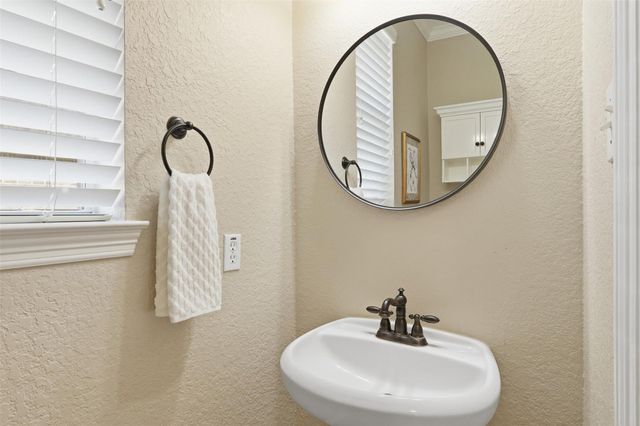 2107 Starlite Field Drive, Sugar Land, TX 77479