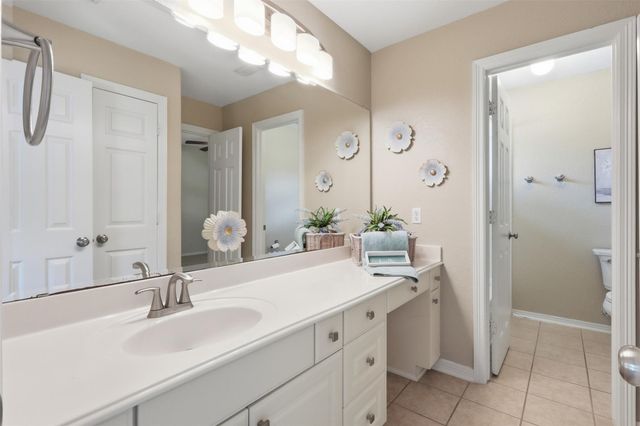 2107 Starlite Field Drive, Sugar Land, TX 77479