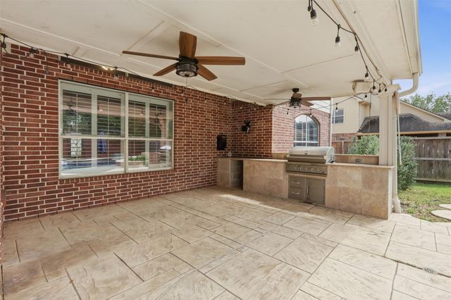 2107 Starlite Field Drive, Sugar Land, TX 77479