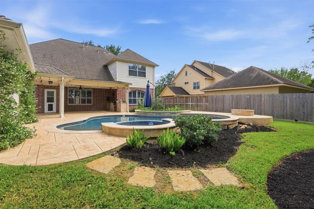 2107 Starlite Field Drive, Sugar Land, TX 77479